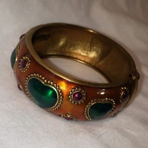 🎁 Brassy Gold Heart Design Clasp Clip On Bracelet